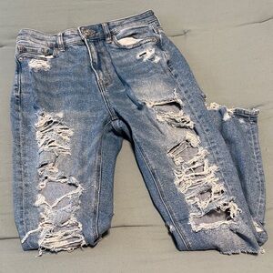 American Eagle Distressed stretch Jeans